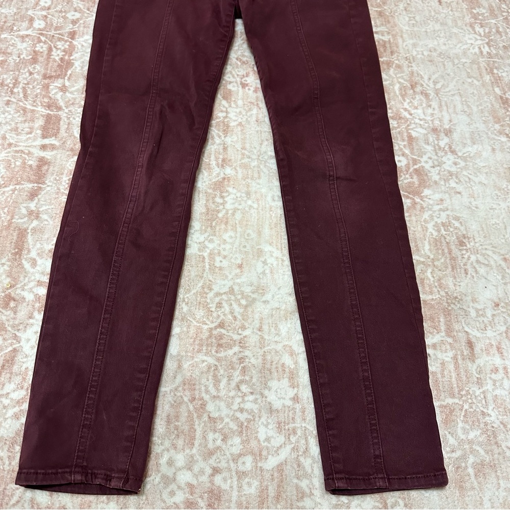 American Eagle Burgundy High Waisted Fitted Jeans - Picture 4 of 11